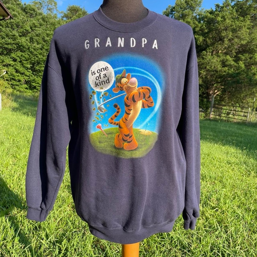 Disney Y2K Grandpa Tigger Golfing Navy Large Crewneck Sweater